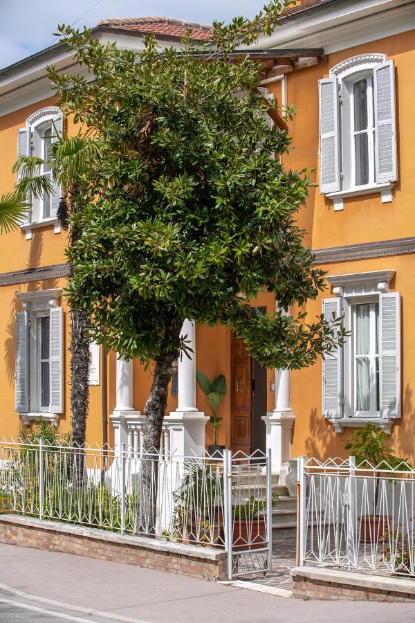 Villa Liberty Урбіно Екстер'єр фото